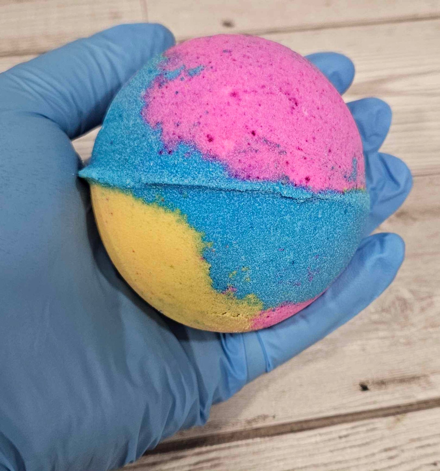 'Birthday Cake' Jumbo Round Bath Bomb-260g