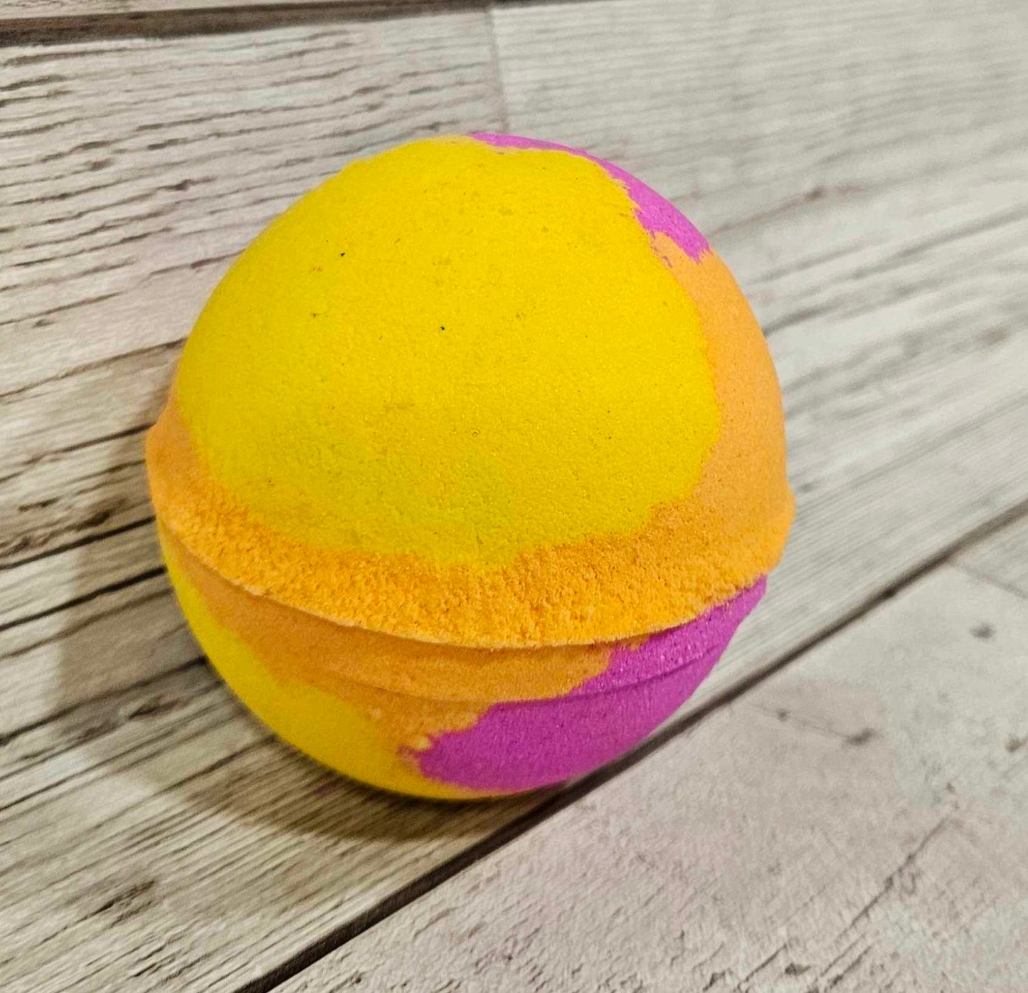 'Fruit Salad' Jumbo Round Bath Bomb-260g