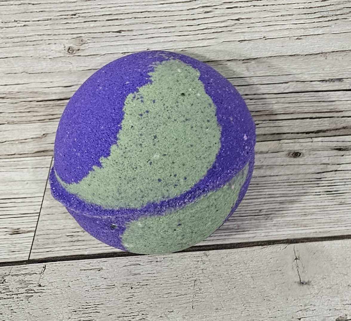 'Space Purple' Jumbo Round Bath Bomb-260g