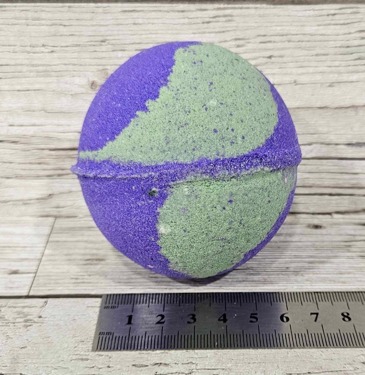 'Space Purple' Jumbo Round Bath Bomb-260g