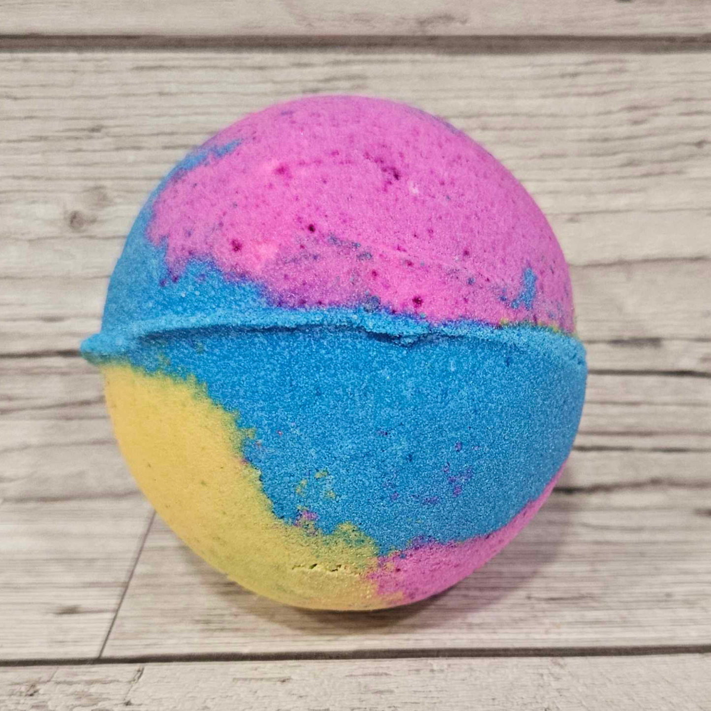 'Birthday Cake' Jumbo Round Bath Bomb-260g