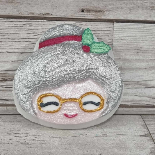 'Mrs. Claus' Bath Bomb