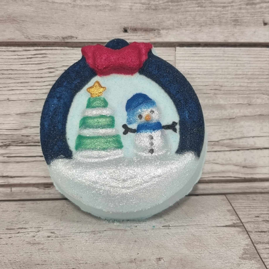 'Snow Scene Bauble' Bath Bomb